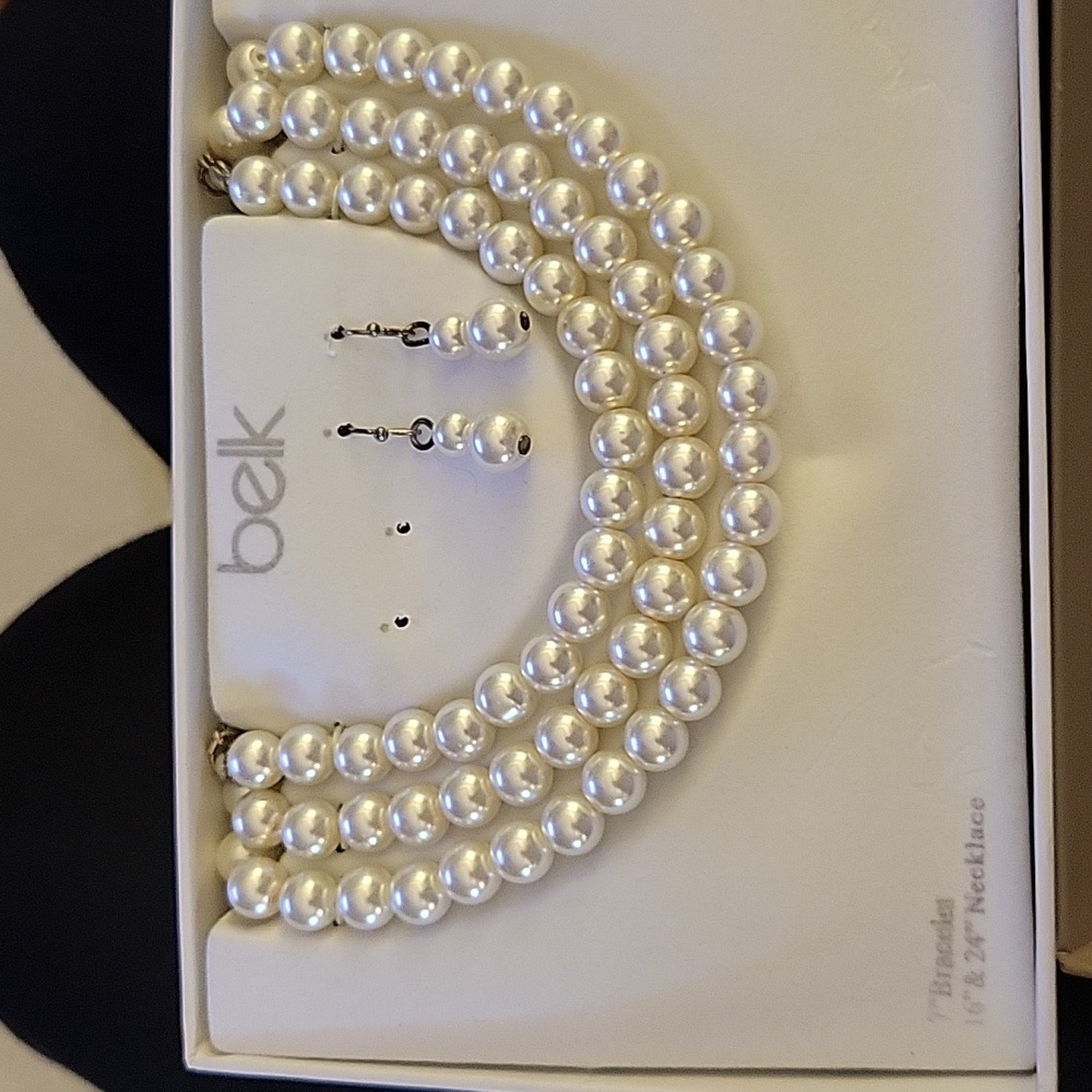 Belk pearl drop earrings 7" bracelet 16" necklace 24" necklace set New in Box…